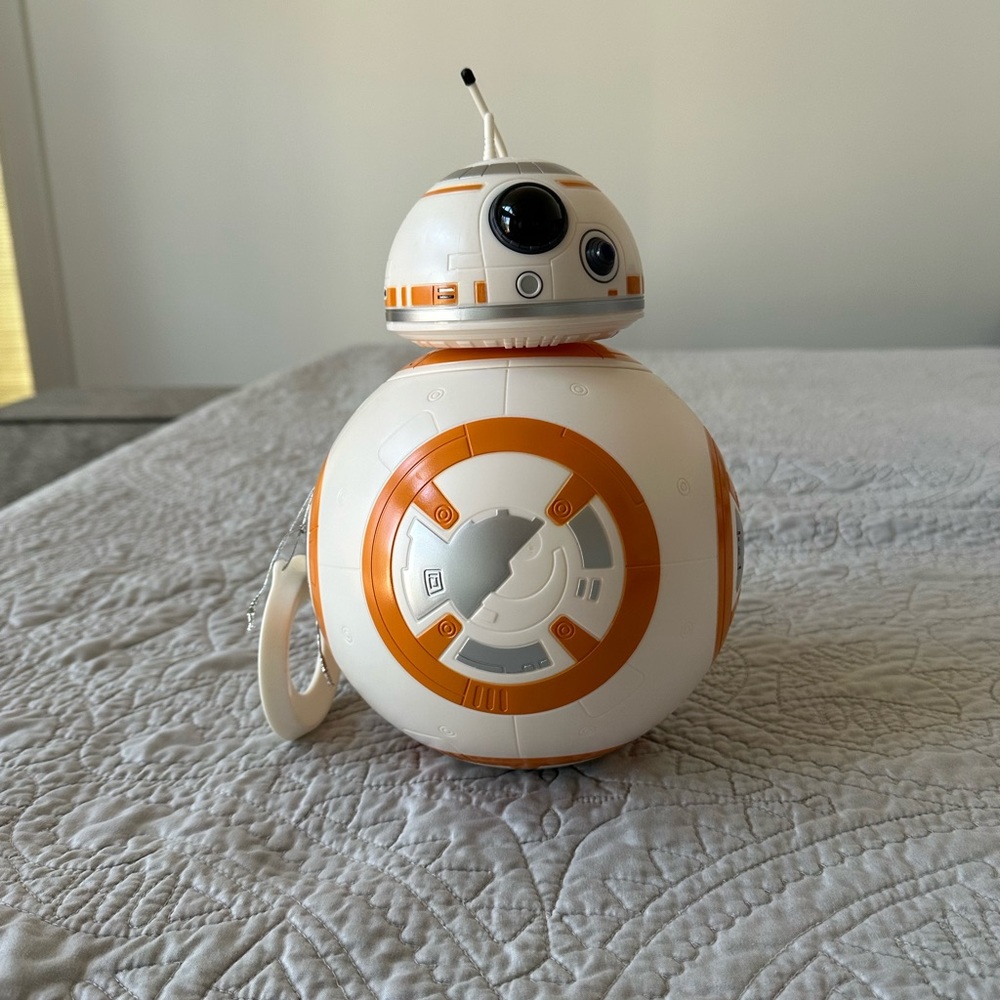 Tokyo Disneyland BB-8 Popcorn Bucket
